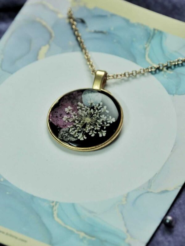 Real Blue And Pink Hydrangea With White Anne's Lace Flower Pendant Necklace in Black (2)